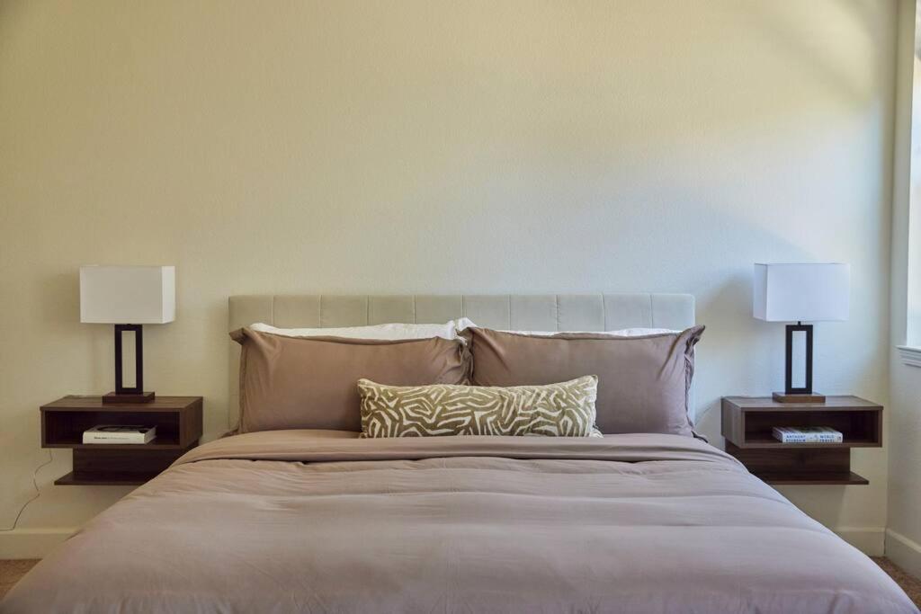 New Upscale House, Tahoe 30-Min W/ Cal King Reno Eksteriør billede
