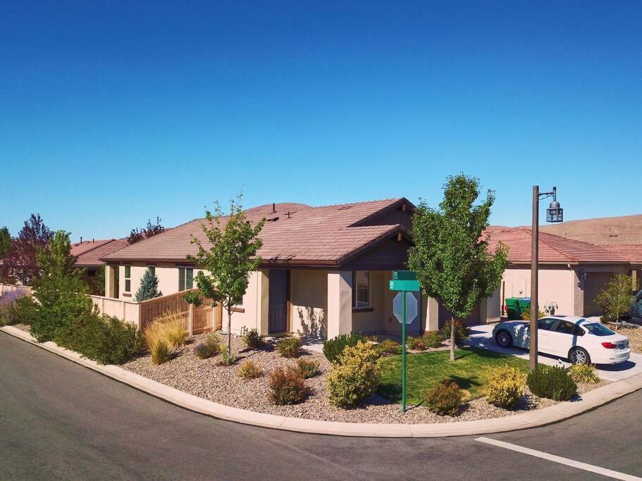 New Upscale House, Tahoe 30-Min W/ Cal King Reno Eksteriør billede